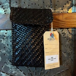 Dragon Diffusion Phone Cross Body Bag